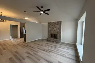 900 Cornfield Dr, Arlington, TX 76017 - Photo 5