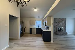 900 Cornfield Dr, Arlington, TX 76017 - Photo 7