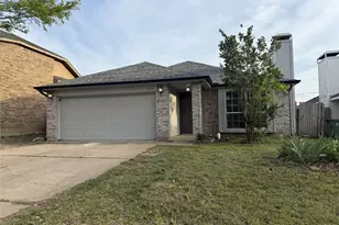 900 Cornfield Dr, Arlington, TX 76017 - Photo 3