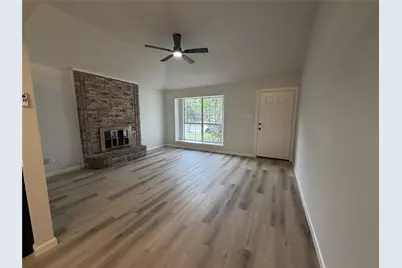 900 Cornfield Drive, Arlington, TX 76017 - Photo 5