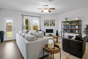 8413 Rockhopper Ln, Garland, TX 75043 - Photo 7