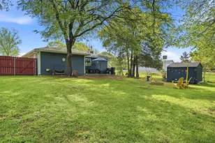 108 San Chez Dr, Lake Kiowa, TX 76240 - Photo 25