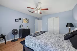 108 San Chez Dr, Lake Kiowa, TX 76240 - Photo 19