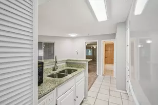 1712 Baird Farm Cir, Arlington, TX 76006 - Photo 9