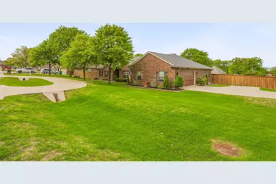 104 Canter Lane Drive, Stephenville, TX 76401 - Photo 5