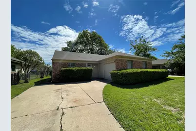 7204 Shadow Bend Drive, Fort Worth, TX 76137 - Photo 3