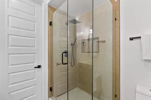 723 W 10th St, Dallas, TX 75208 - Photo 23