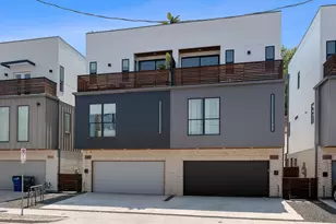 167 S Prairie Ave, Dallas, TX 75226 - Photo 1