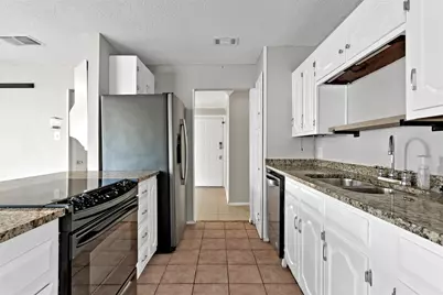 6104 Kelly Elliott Road, Arlington, TX 76001 - Photo 15