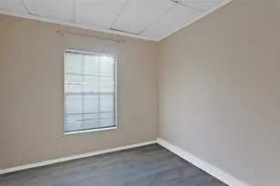 6104 Kelly Elliott Rd, Arlington, TX 76001 - Photo 21