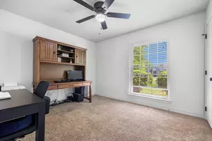 218 Granada Calle St, Granbury, TX 76049 - Photo 31