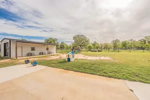 2004 Feather Ln, Weatherford, TX 76088 - Photo 39