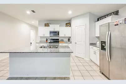 508 Bronze Circle W, Springtown, TX 76082 - Photo 11