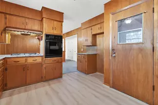 2711 W Morton St, Denison, TX 75020 - Photo 13