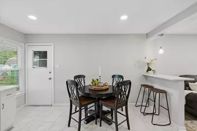 112 Murphy Road, Burleson, TX 76028 - Photo 9