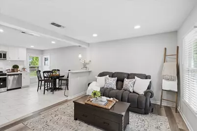 112 Murphy Road, Burleson, TX 76028 - Photo 7