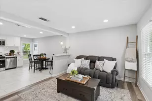 112 Murphy Rd, Burleson, TX 76028 - Photo 7