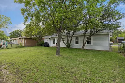 112 Murphy Road, Burleson, TX 76028 - Photo 23