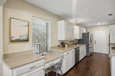 9734 Queenswood Lane, Dallas, TX 75238 - Photo 11