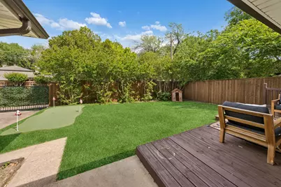 9734 Queenswood Lane, Dallas, TX 75238 - Photo 27