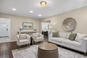 9734 Queenswood Ln, Dallas, TX 75238 - Photo 13