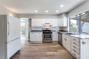 1804 Clear Creek Ln, Carrollton, TX 75007 - Photo 7