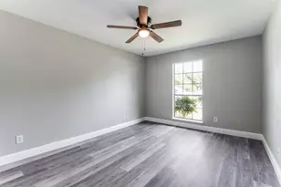 1804 Clear Creek Ln, Carrollton, TX 75007 - Photo 19