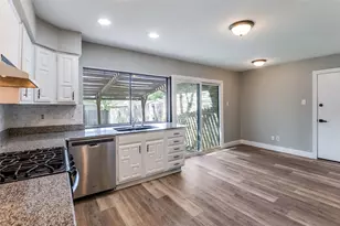 1804 Clear Creek Ln, Carrollton, TX 75007 - Photo 7