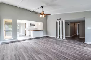 1804 Clear Creek Ln, Carrollton, TX 75007 - Photo 5