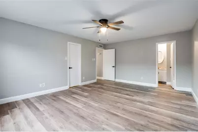 1804 Clear Creek Lane, Carrollton, TX 75007 - Photo 15