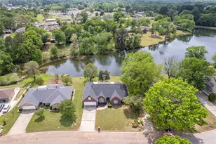 233 Lakeside Pl, Mineola, TX 75773 - Photo 1