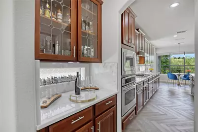 909 Gladewater Drive, Frisco, TX 75033 - Photo 9