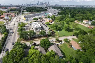 806 E 12th St, Dallas, TX 75203 - Photo 1