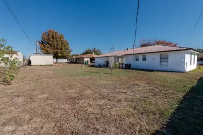 403 Sherry Lee Lane, Hamilton, TX 76531 - Photo 35