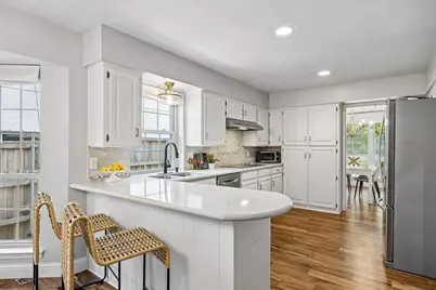 9611 Larchcrest Drive, Dallas, TX 75238 - Photo 9