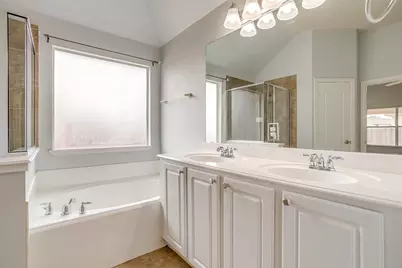 1721 Castle Creek Drive, Little Elm, TX 75068 - Photo 25