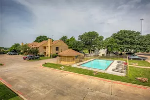 5825 Marvin Loving Dr, Garland, TX 75043 - Photo 27