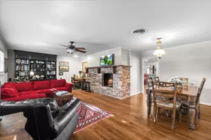 4612 Holiday Ln W, North Richland Hills, TX 76180 - Photo 25