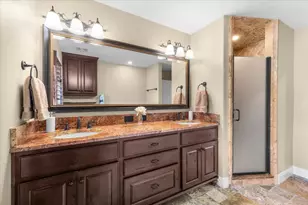 4612 Holiday Ln W, North Richland Hills, TX 76180 - Photo 21