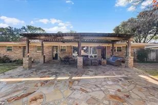 4612 Holiday Ln W, North Richland Hills, TX 76180 - Photo 17