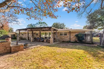 4612 Holiday Lane W, North Richland Hills, TX 76180 - Photo 19