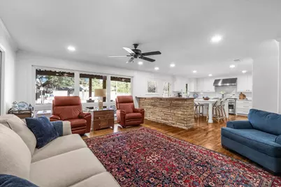 4612 Holiday Lane W, North Richland Hills, TX 76180 - Photo 11