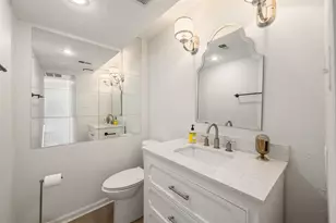 10215 Regal Oaks Dr, Dallas, TX 75230 - Photo 11