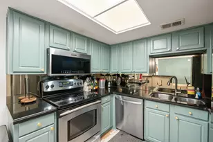 10215 Regal Oaks Dr, Dallas, TX 75230 - Photo 5