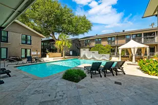 10215 Regal Oaks Dr, Dallas, TX 75230 - Photo 15