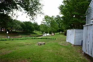 647 Cimarron Trail, Irving, TX 75063 - Photo 5