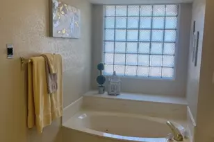 6302 Meadowmere Ln, Arlington, TX 76001 - Photo 3