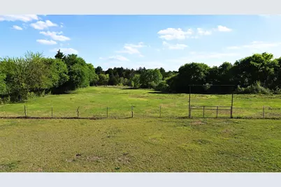 1542 W Reindeer Road, Lancaster, TX 75146 - Photo 13