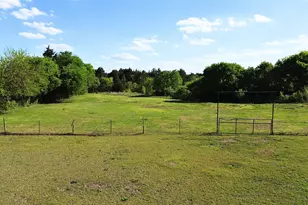 1542 W Reindeer Rd, Lancaster, TX 75146 - Photo 13