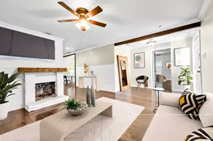 1542 W Reindeer Rd, Lancaster, TX 75146 - Photo 5